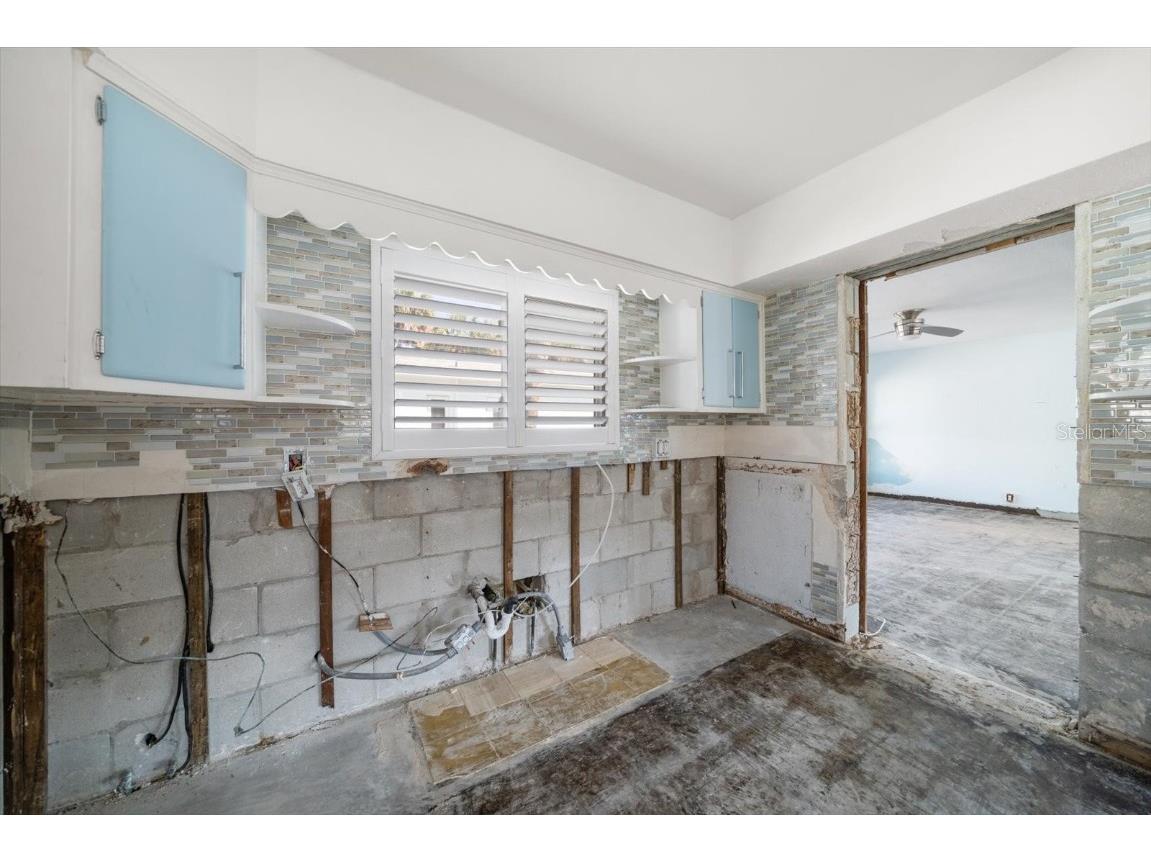 737 Bruce Avenue Clearwater FL 33767 TB8454853 image20