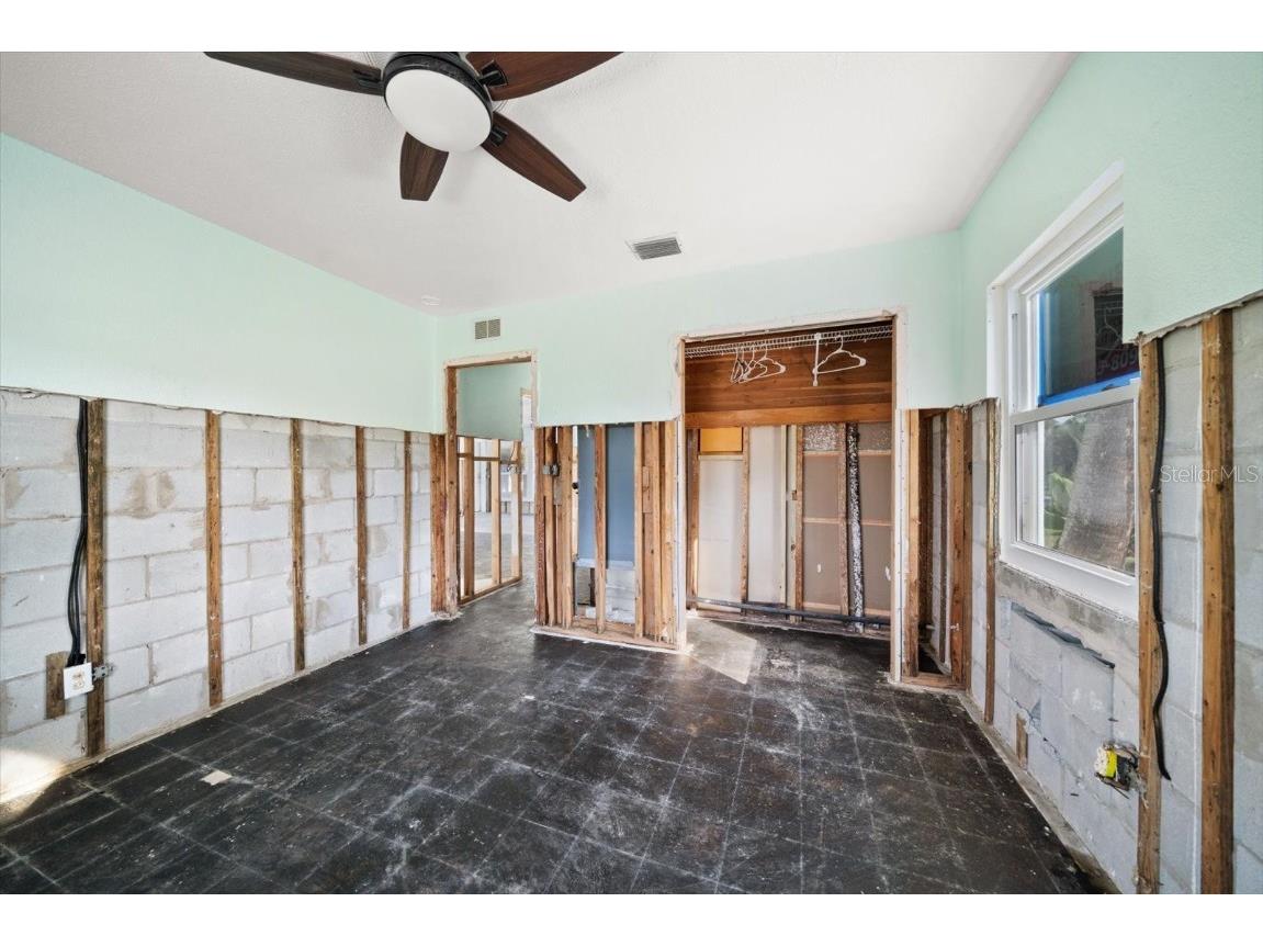 737 Bruce Avenue Clearwater FL 33767 TB8454853 image27