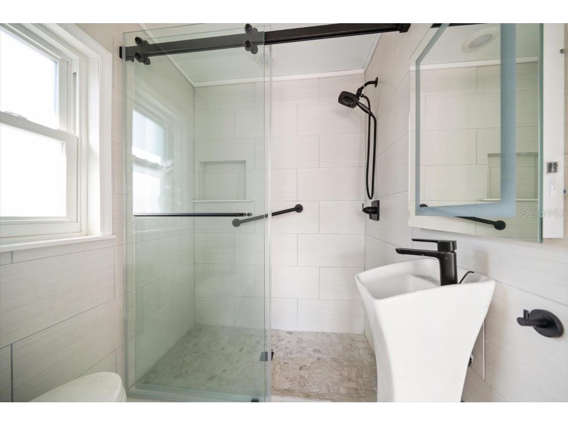 737 Bruce Avenue Clearwater FL 33767 TB8454853 image33