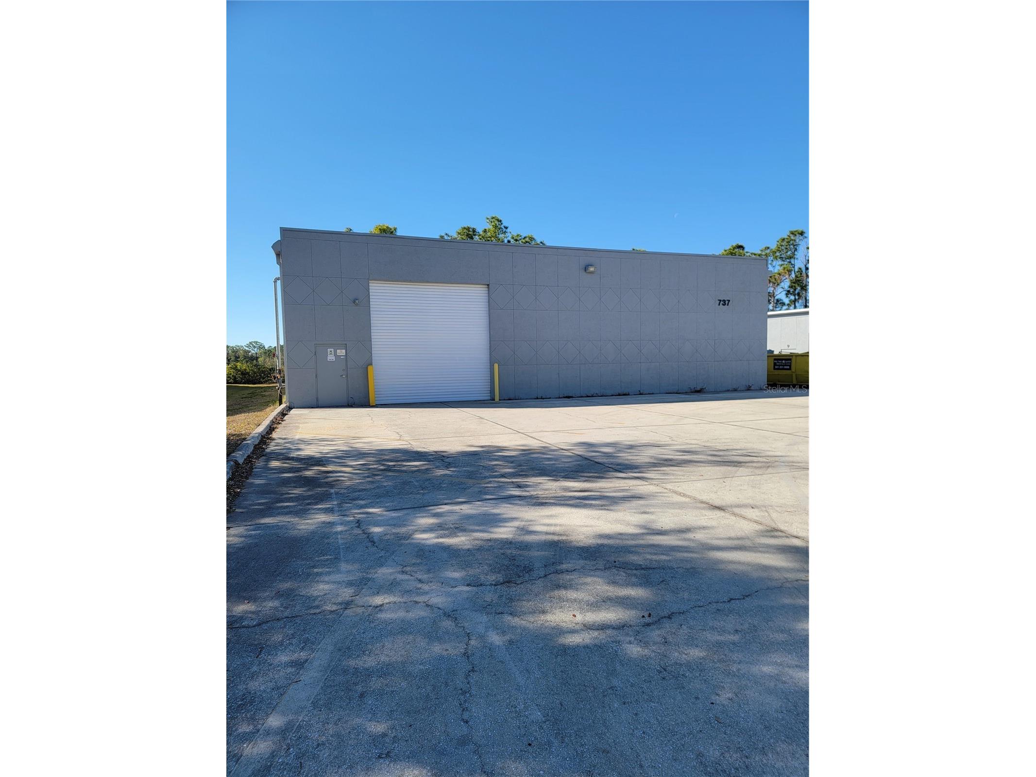 737 Commerce Drive Venice FL 34292 A4681880 image1