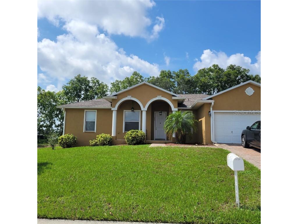 737 Country Walk Cove Eagle Lake FL 33839 P4927098 image1