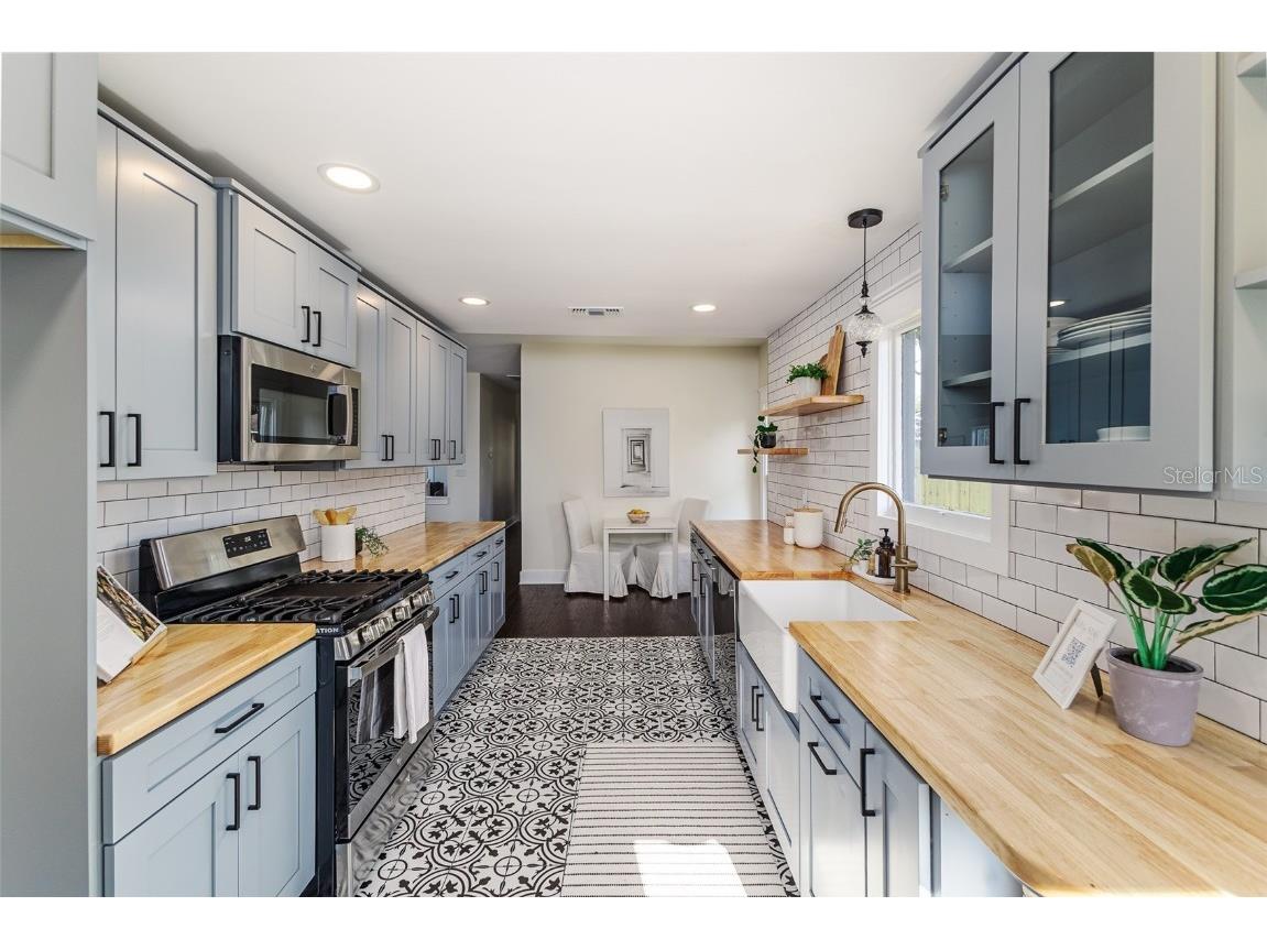 737 Johnson Avenue Lakeland FL 33801 L4952529 image12