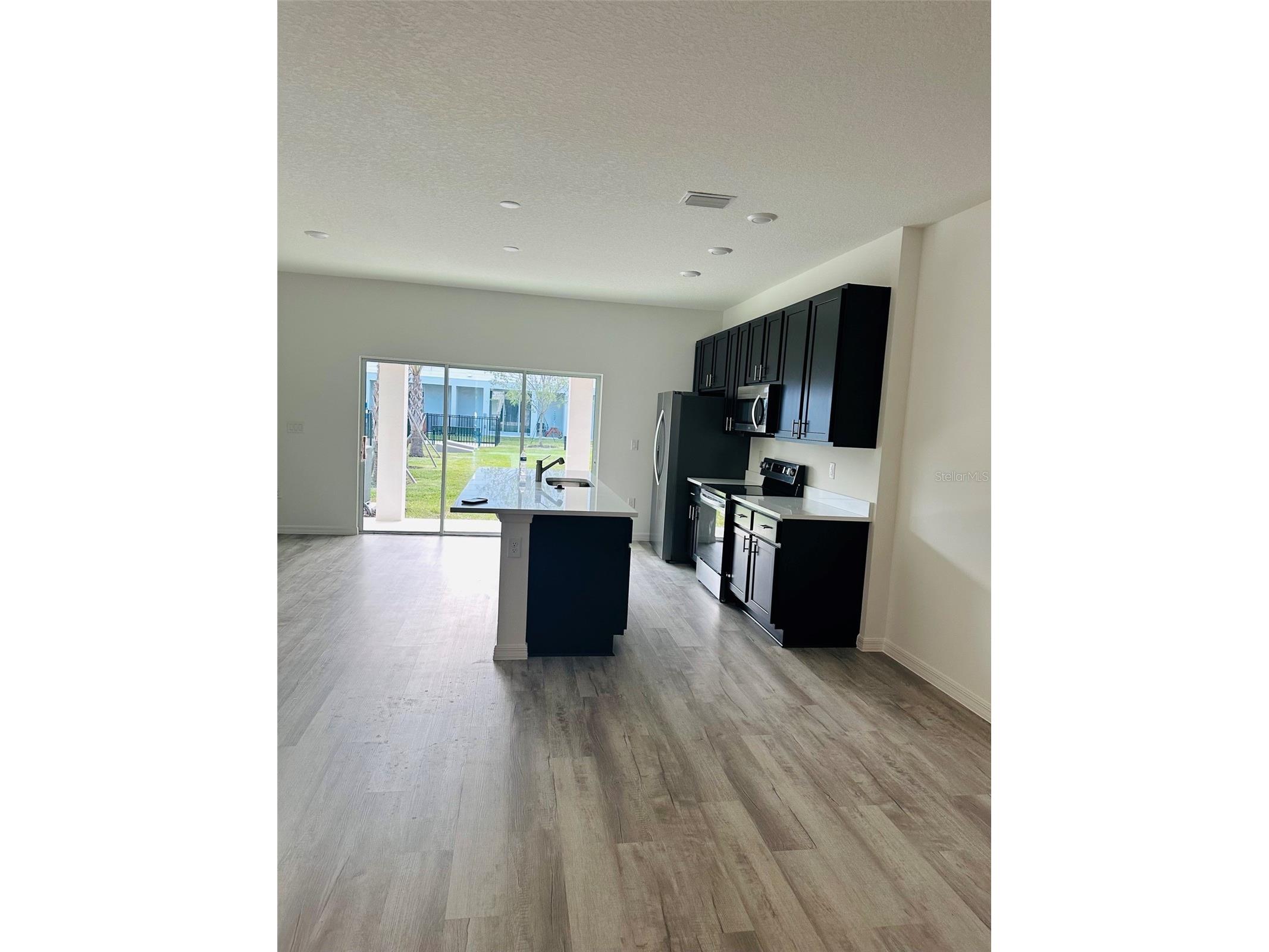 737 Maple Oak Drive Deland FL 32720 V4949599 image2