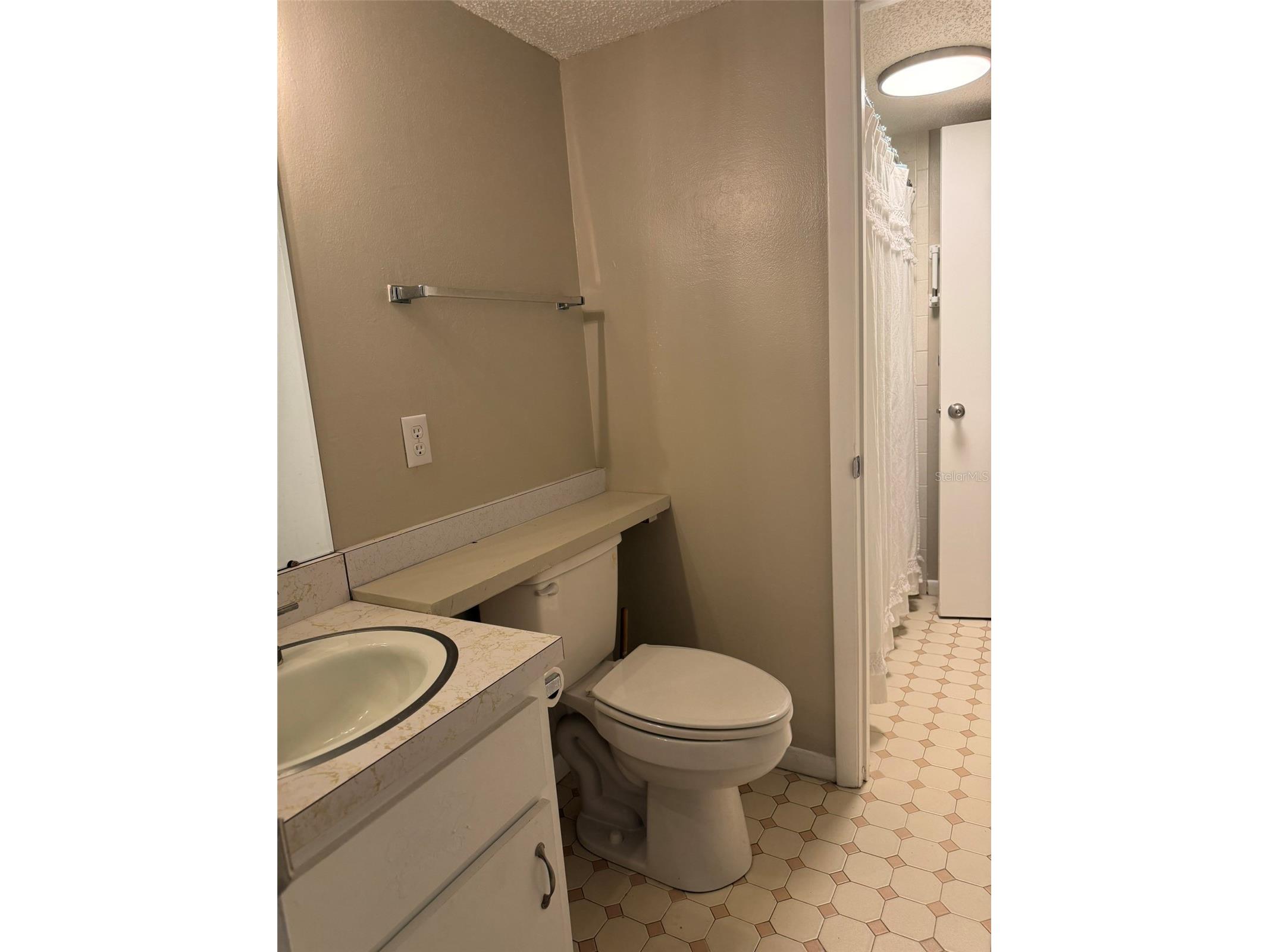 737 Midway Drive #A Ocala FL 34472 OM721507 image11