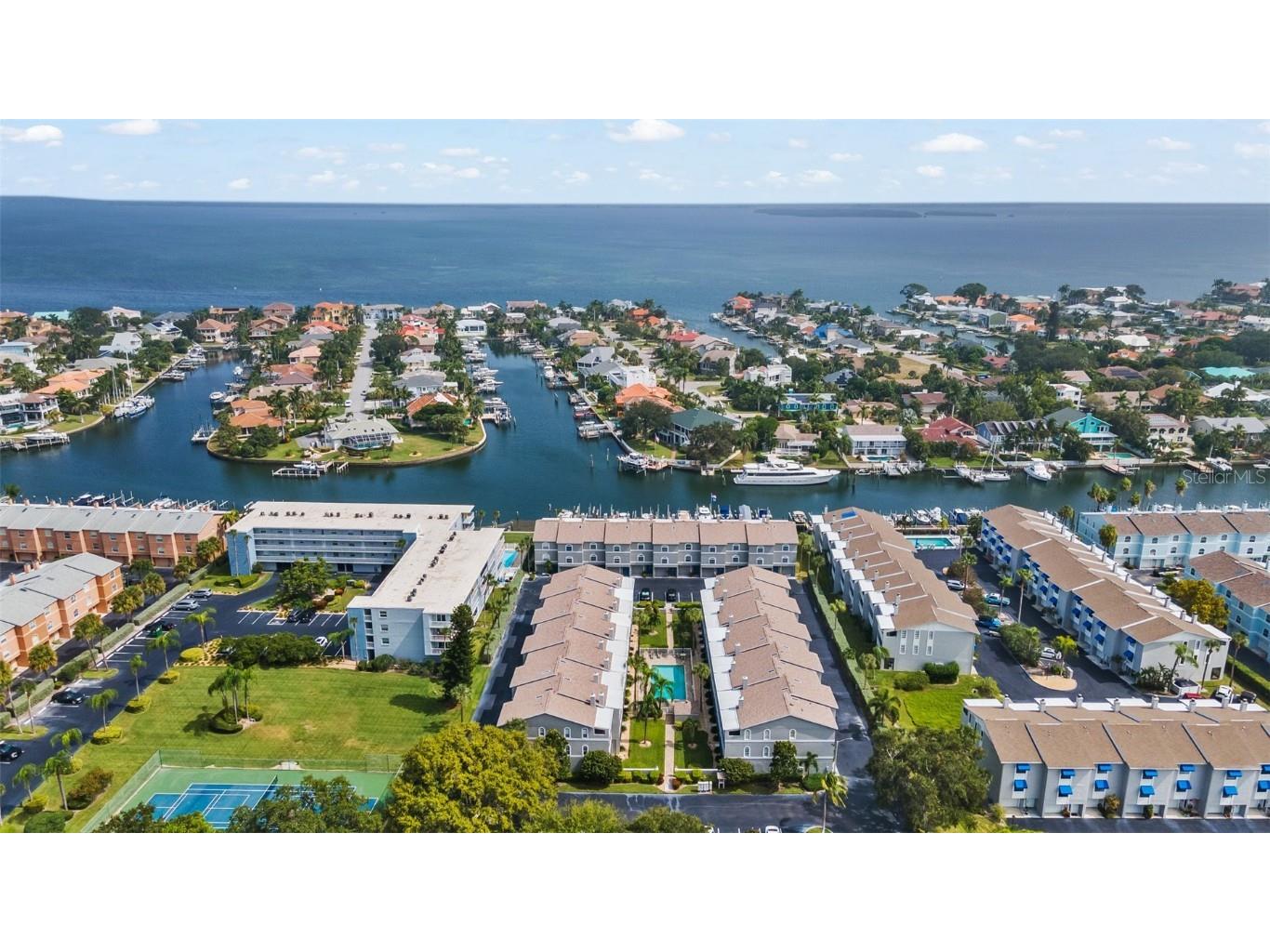 737 Pinellas Bayway S #208 Saint Petersburg FL 33715 TB8427206 image1