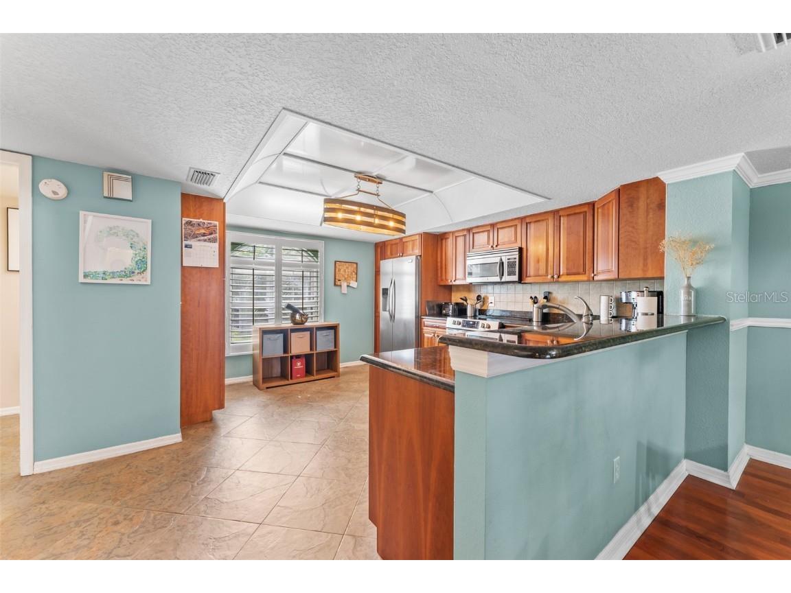 737 Pinellas Bayway S #208 Saint Petersburg FL 33715 TB8427206 image10