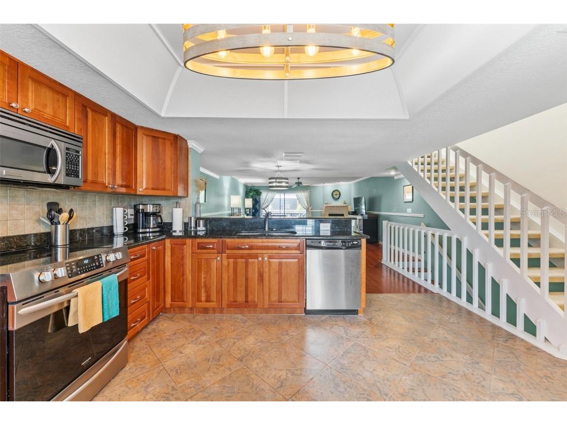 737 Pinellas Bayway S #208 Saint Petersburg FL 33715 TB8427206 image12