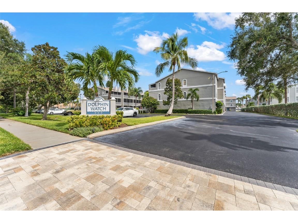 737 Pinellas Bayway S #208 Saint Petersburg FL 33715 TB8427206 image2