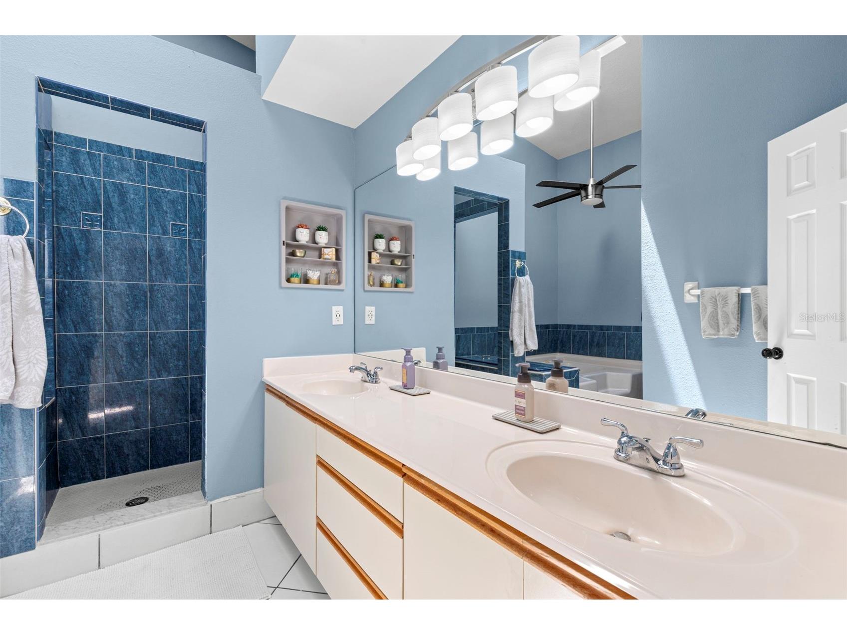737 Pinellas Bayway S #308 Saint Petersburg FL 33715 TB8514021 image25
