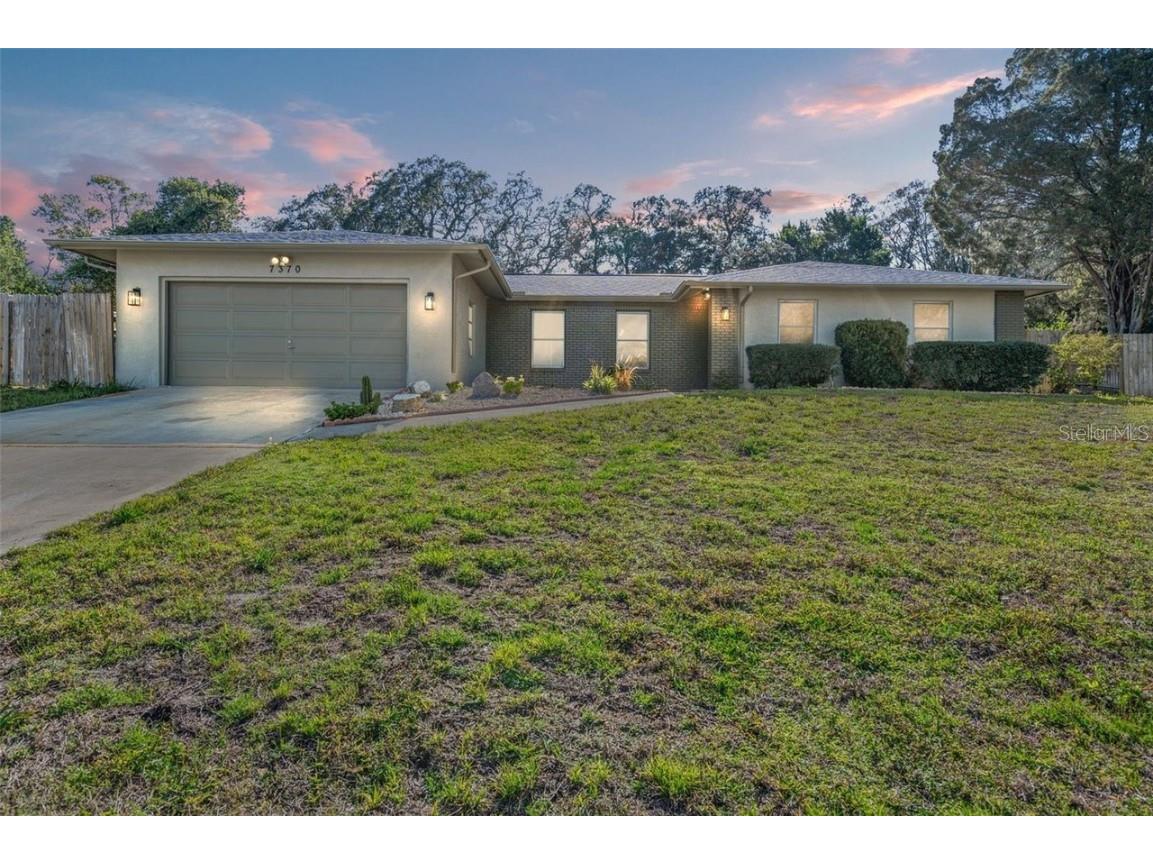 7370 Holiday Drive Spring Hill FL 34606 W7881310 image1