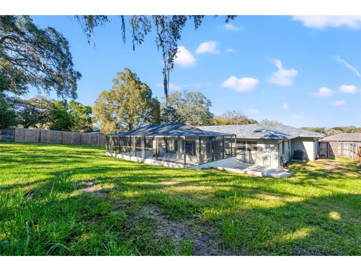 7370 Holiday Drive Spring Hill FL 34606 W7881310 image2