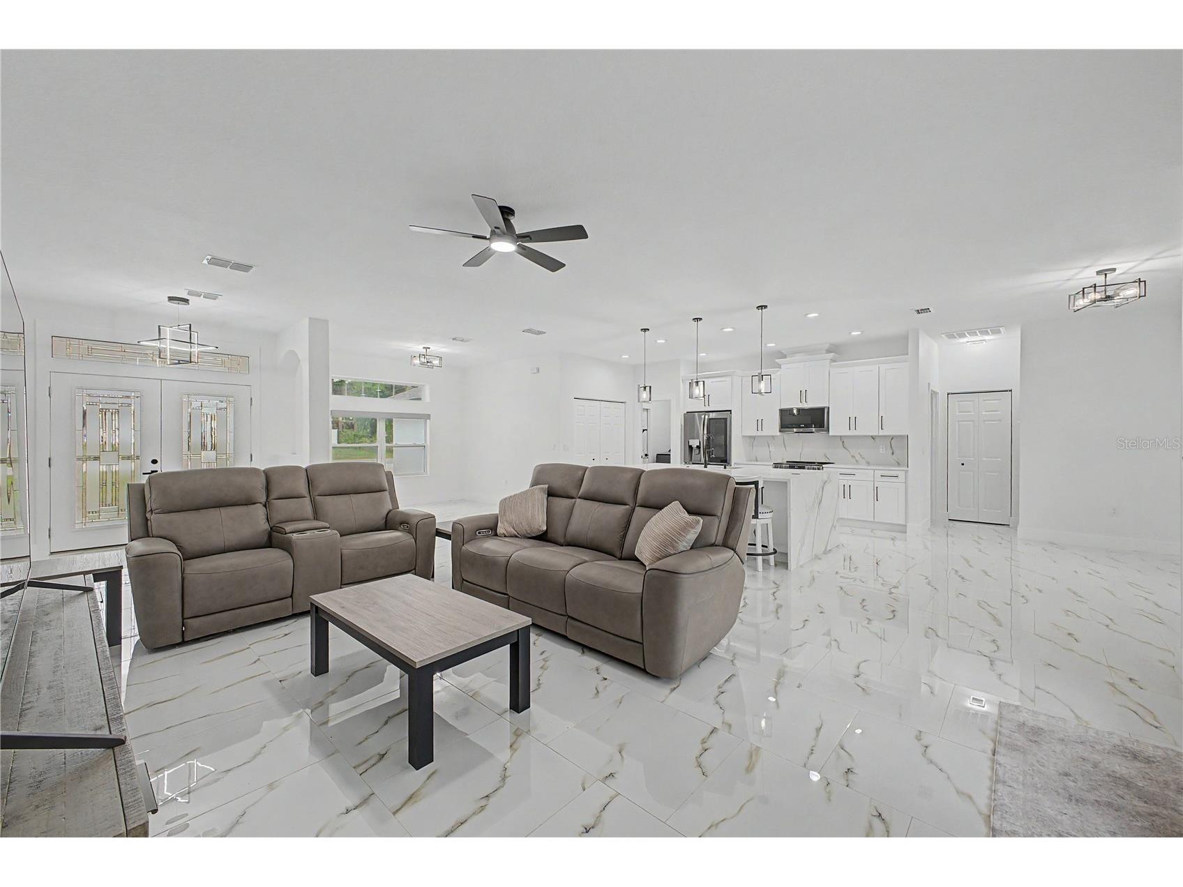 7372 Madrid Road Weeki Wachee FL 34613 W7885698 image12