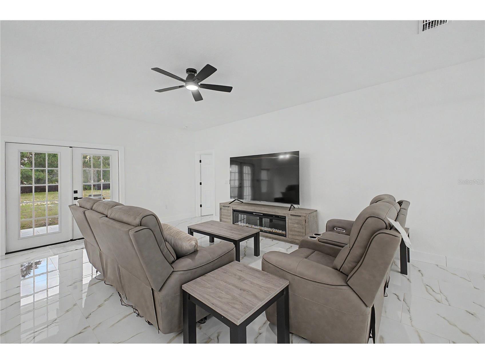 7372 Madrid Road Weeki Wachee FL 34613 W7885698 image13