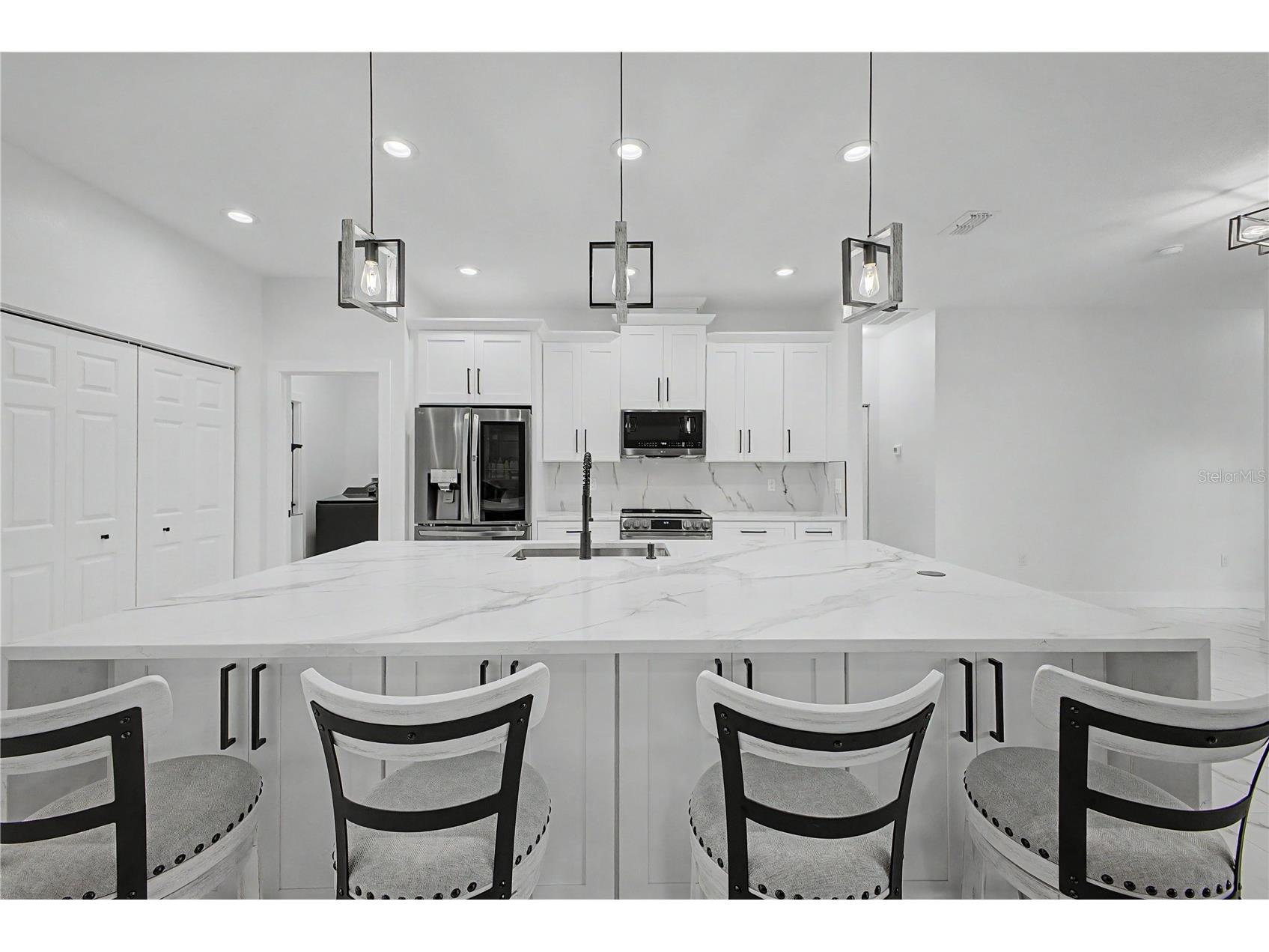 7372 Madrid Road Weeki Wachee FL 34613 W7885698 image19