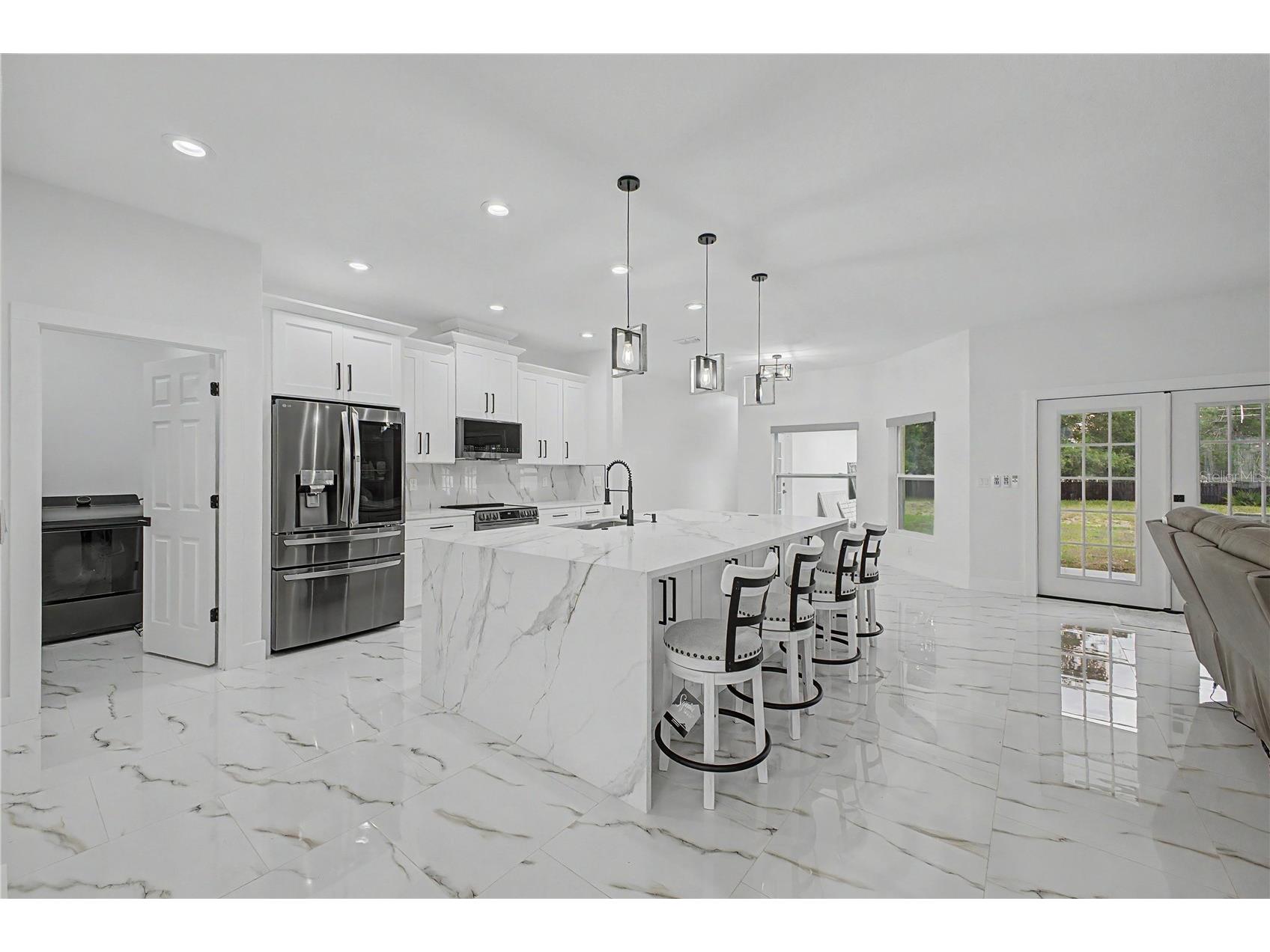 7372 Madrid Road Weeki Wachee FL 34613 W7885698 image20