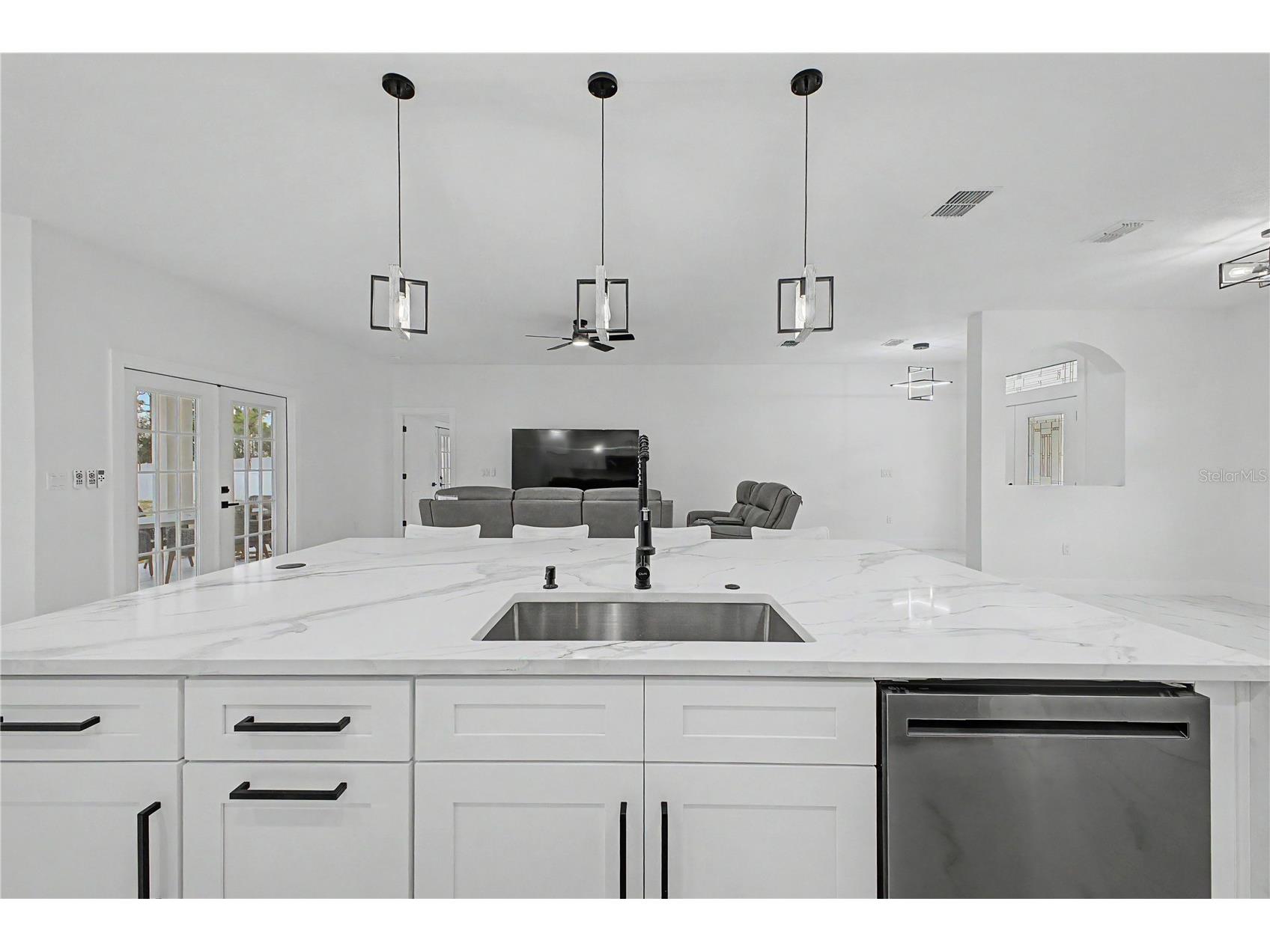 7372 Madrid Road Weeki Wachee FL 34613 W7885698 image24
