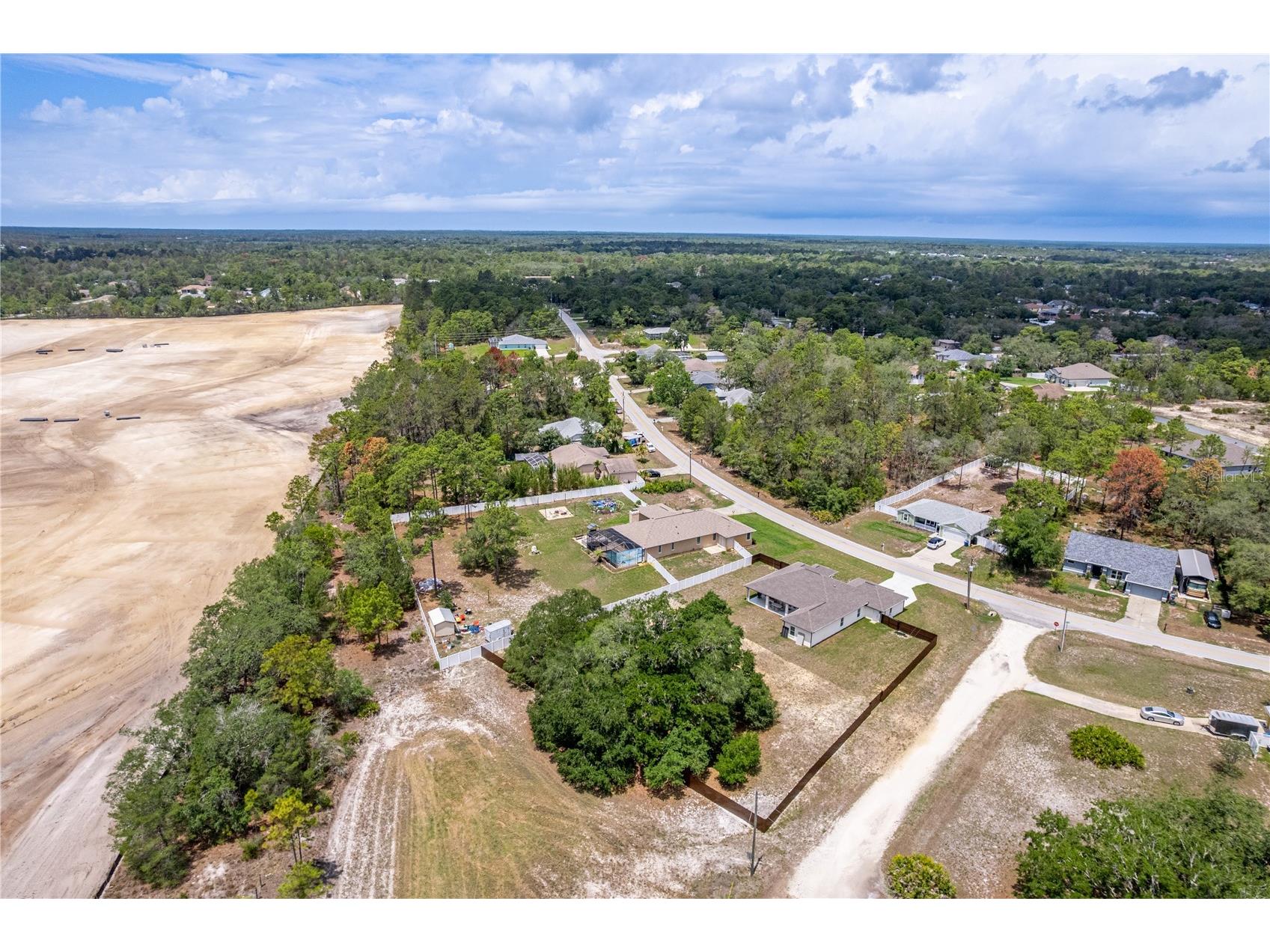 7372 Madrid Road Weeki Wachee FL 34613 W7885698 image41