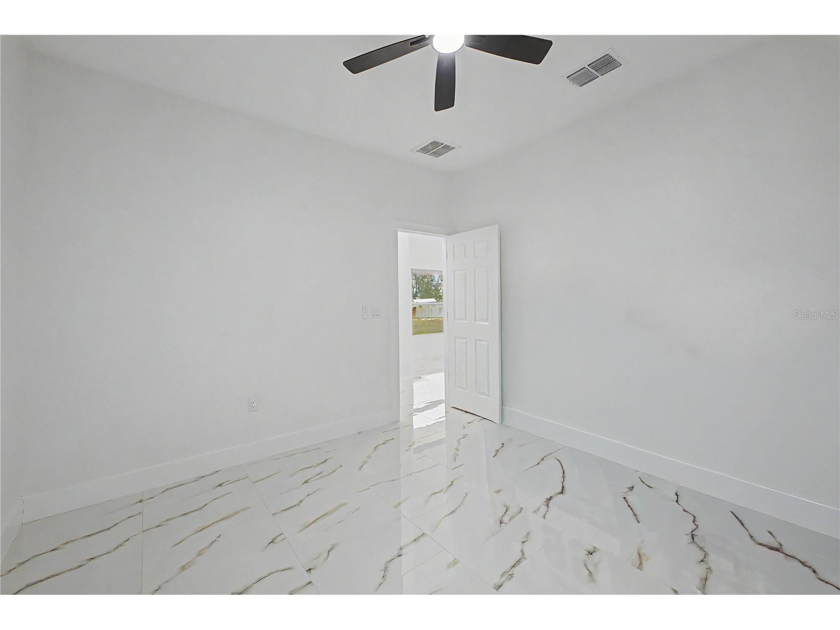 7372 Madrid Road Weeki Wachee FL 34613 W7885698 image43