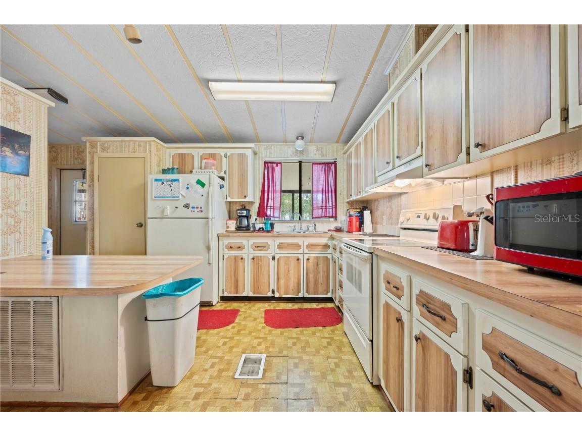 7373 Fall Street Brooksville FL 34613 W7876663 image4