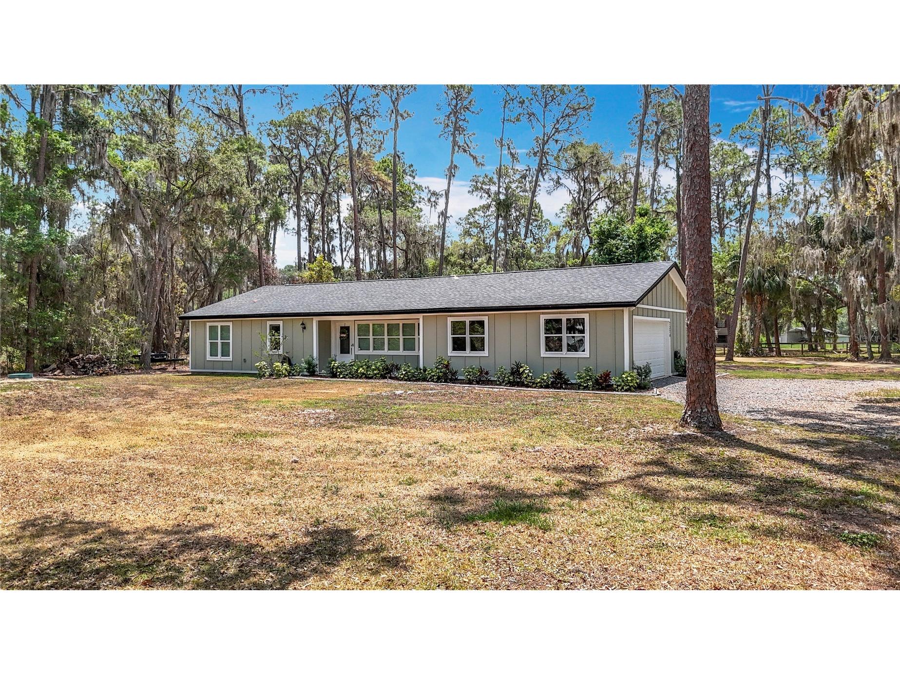 7374 Circle Drive Lady Lake FL 32159 - LAKE GRIFFIN OCKLAWAHA RIVER O6399049 image1