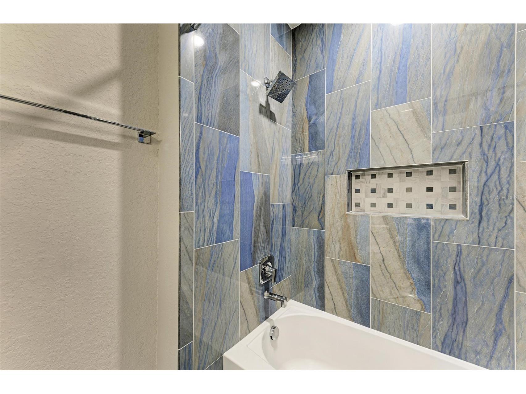 7374 Divot Loop Bradenton FL 34202 A4685067 image21