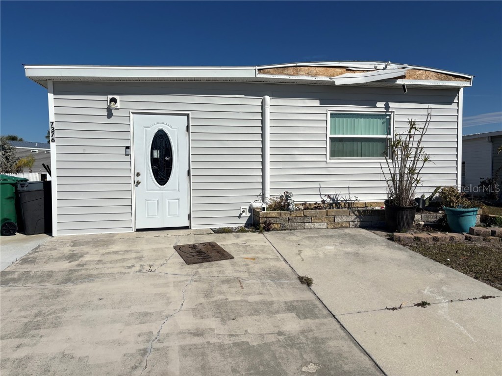 7376 Beckley Street Port Charlotte FL 33981 - BUTTERFORD WATERWAY C7504040 image1