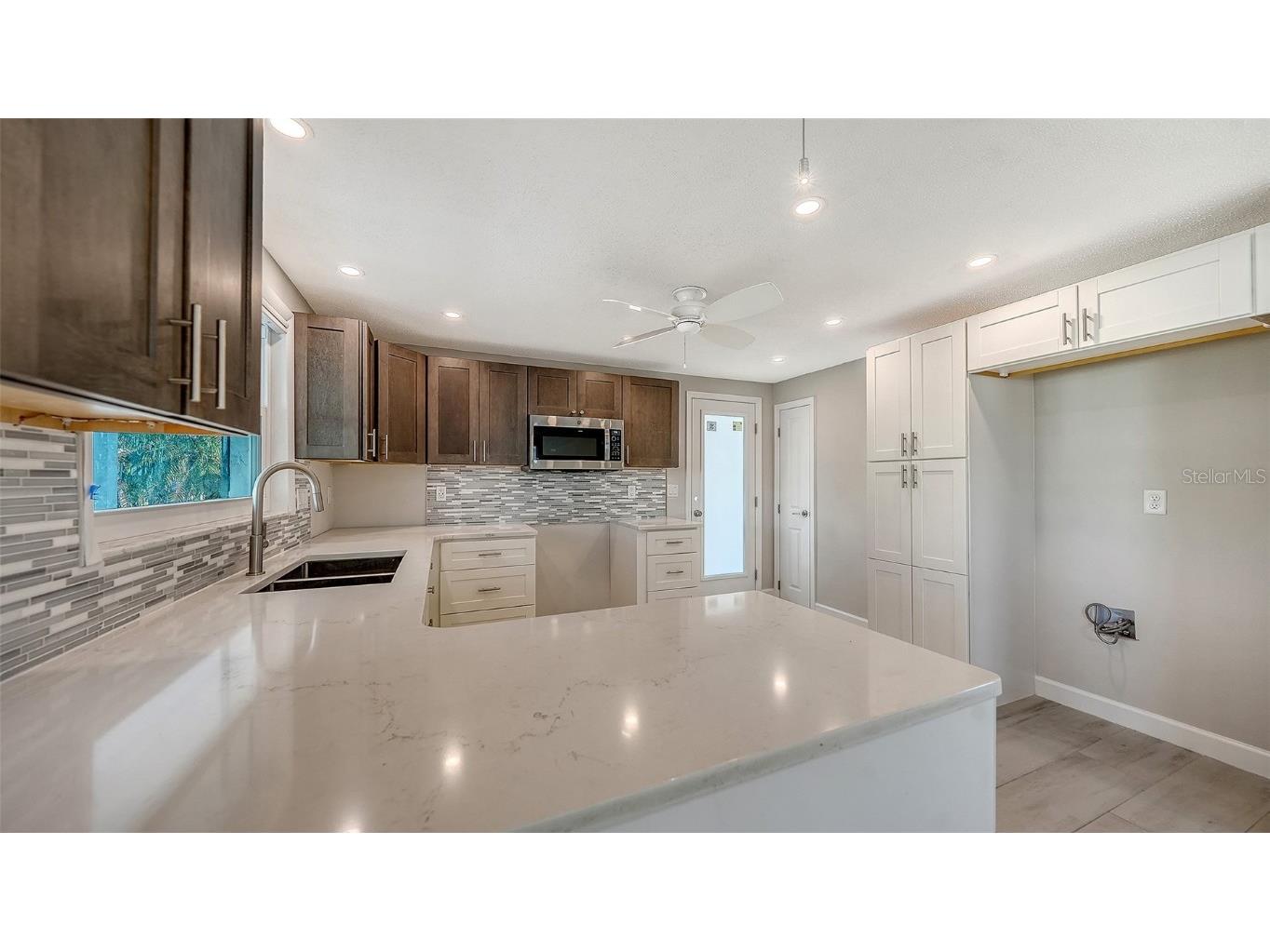 738 El Centro Longboat Key FL 34228 A4666864 image7