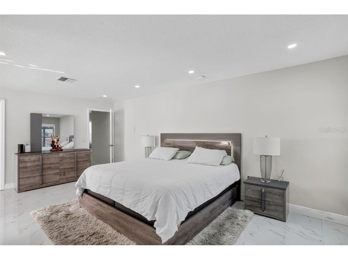 738 Hacienda Circle Kissimmee FL 34741 O6344662 image19