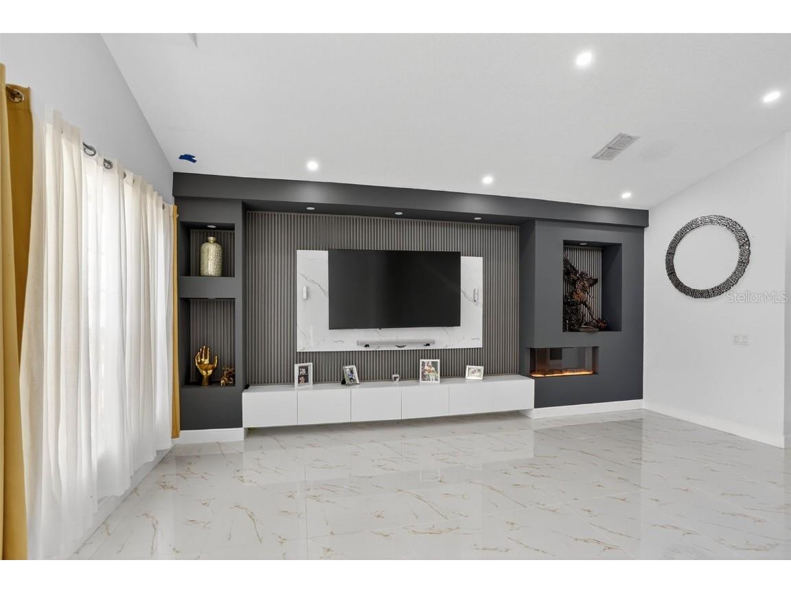 738 Hacienda Circle Kissimmee FL 34741 O6344662 image6