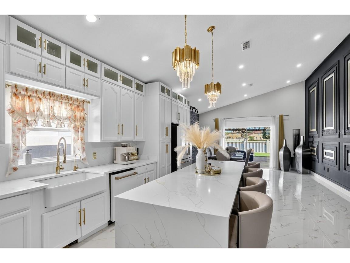 738 Hacienda Circle Kissimmee FL 34741 O6344662 image9