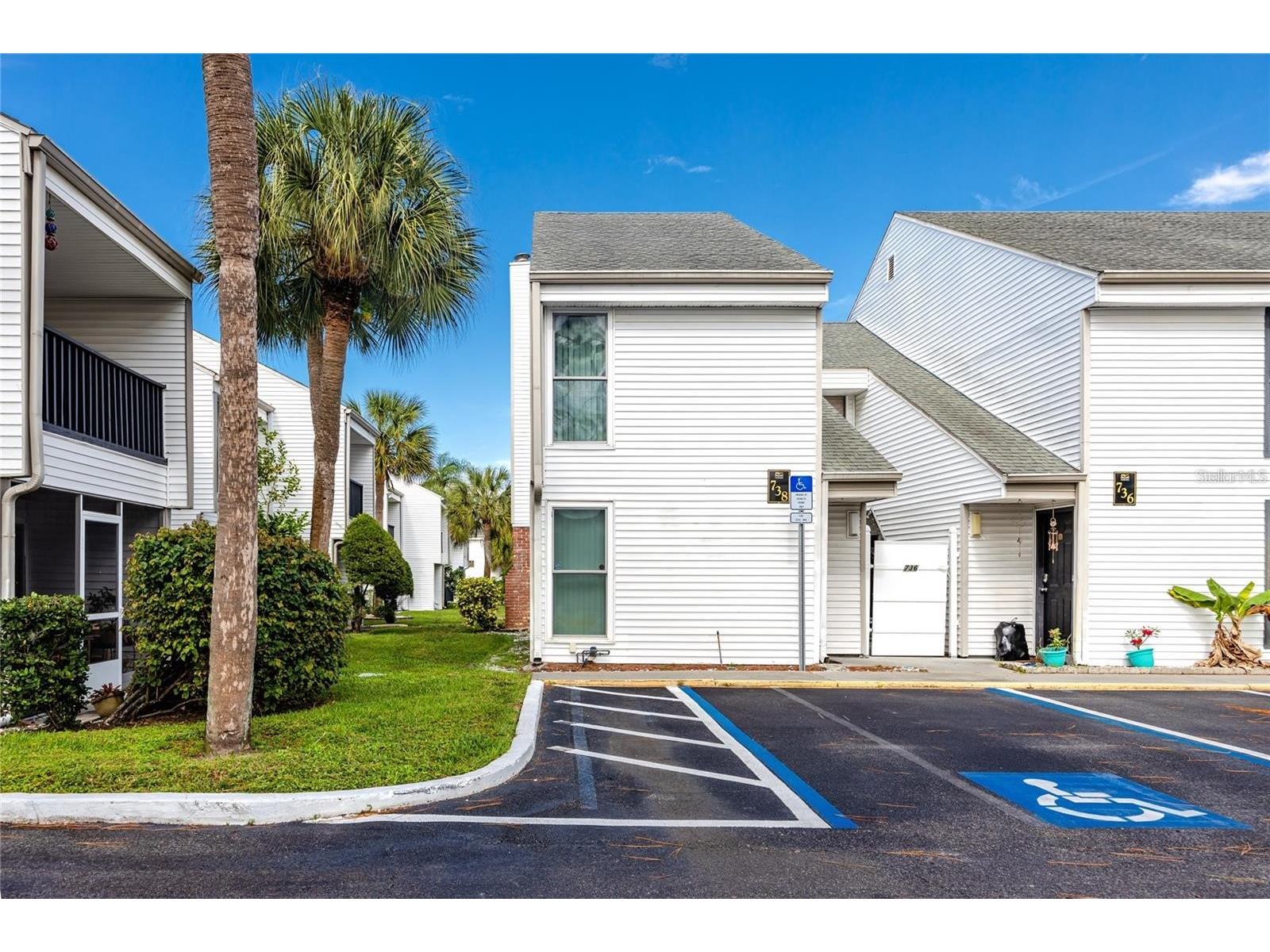 738 Haven Place Tarpon Springs FL 34689 O6307186 image1