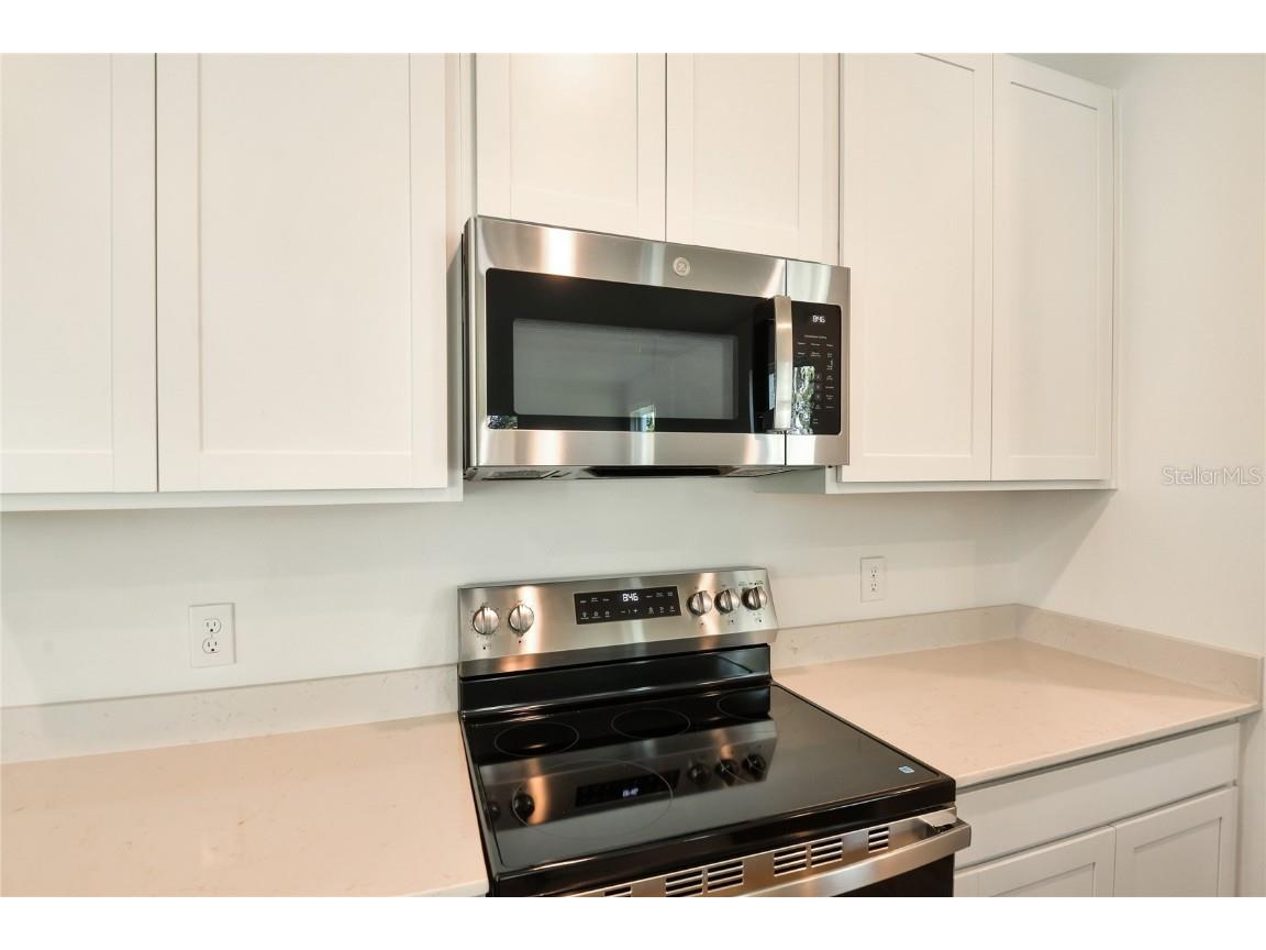 738 Lake Dell Avenue Dundee FL 33838 S5127076 image4