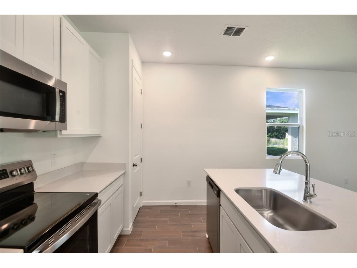 738 Lake Dell Avenue Dundee FL 33838 S5127076 image5