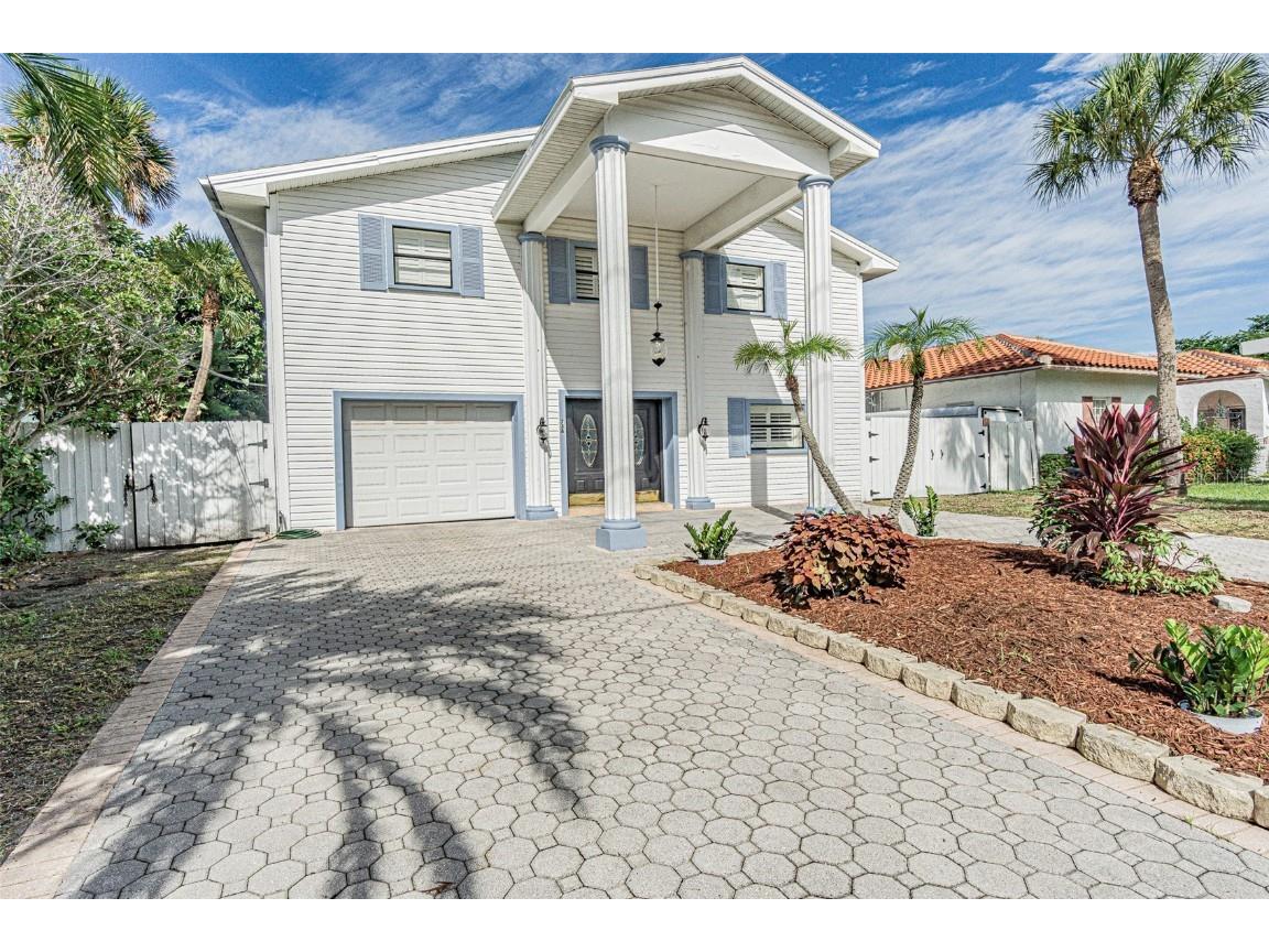 738 Mandalay Ave Clearwater Beach FL 33767 T3401888 image1