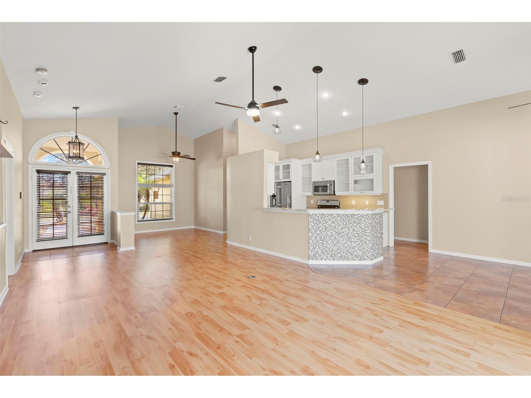 738 N Lake Boulevard Tarpon Springs FL 34689 TB8471221 image8