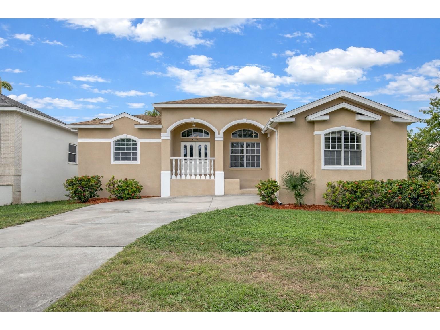 7380 Pebble Beach Lane Seminole FL 33777 - LONG BAYOU TB8457761 image1