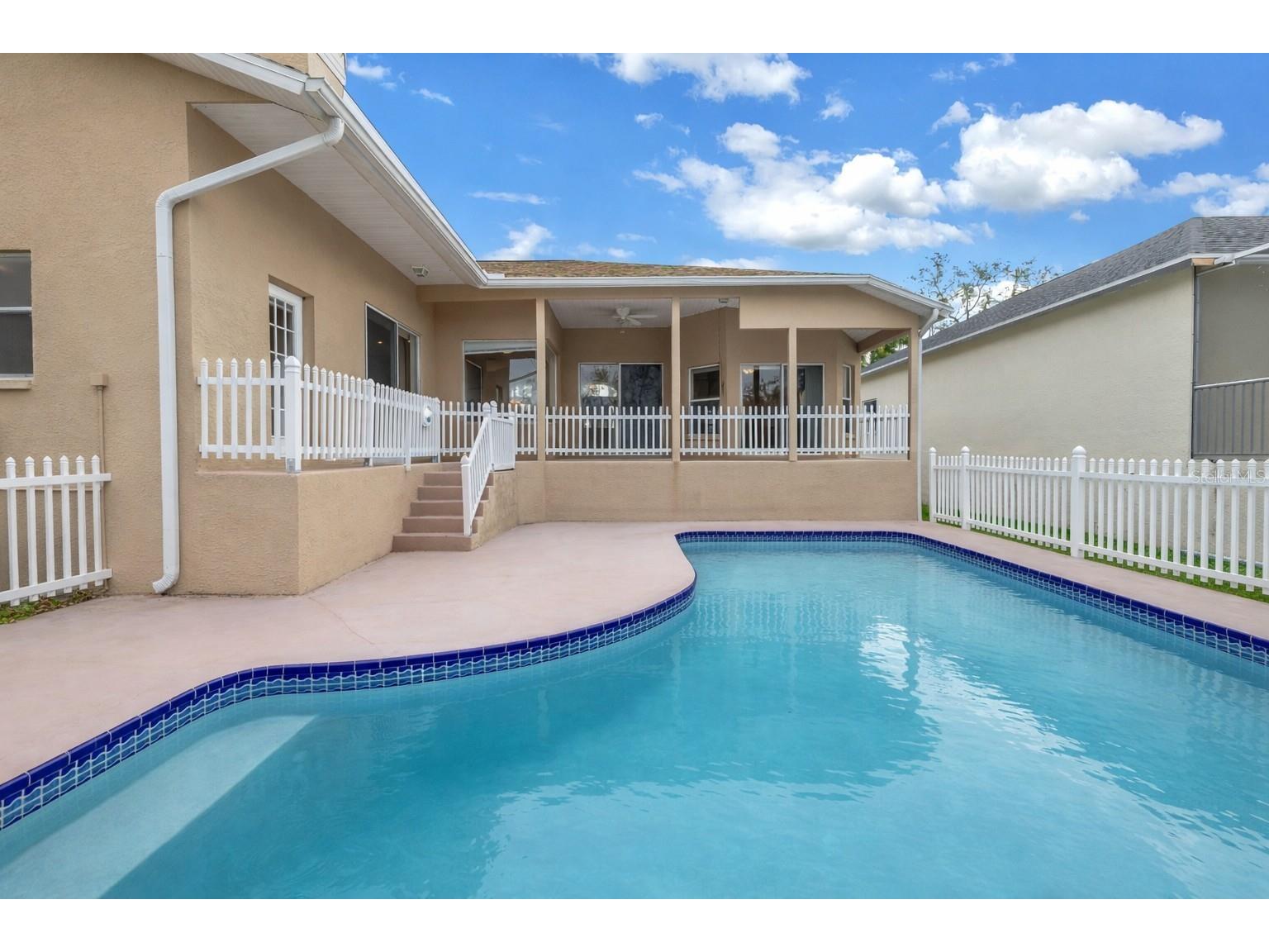 7380 Pebble Beach Lane Seminole FL 33777 - LONG BAYOU TB8457761 image2