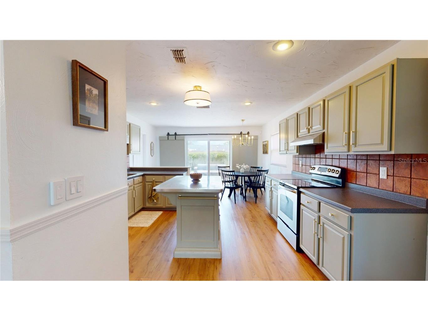 7382 120th Avenue Largo FL 33773 TB8419483 image8