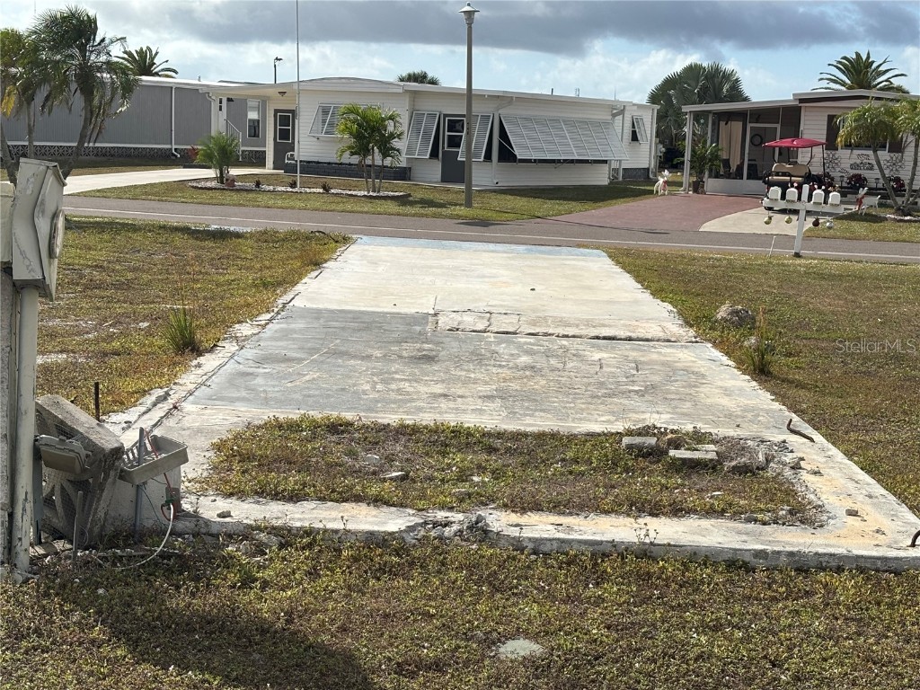 7384 Beckley Street Port Charlotte FL 33981 - BUTTERFORD WATERWAY C7473709 image4