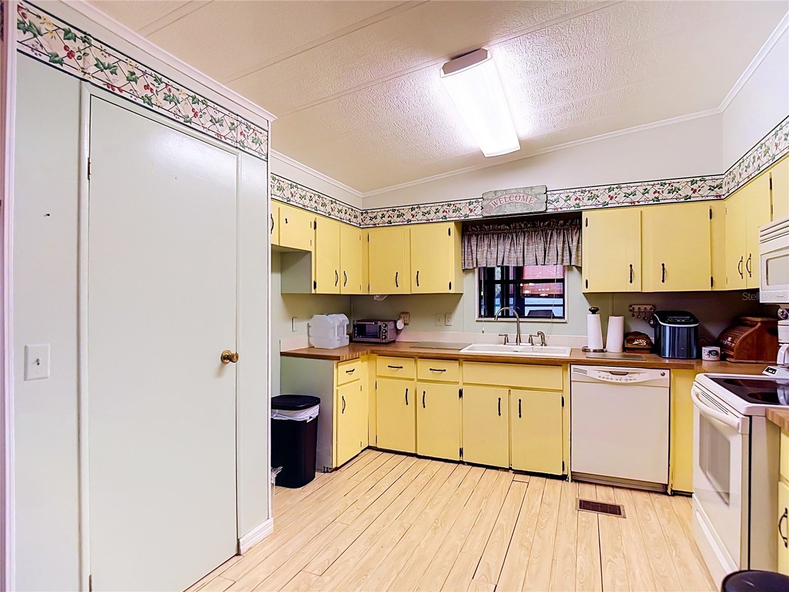 7386 Highpoint Boulevard Brooksville FL 34613 W7886772 image10