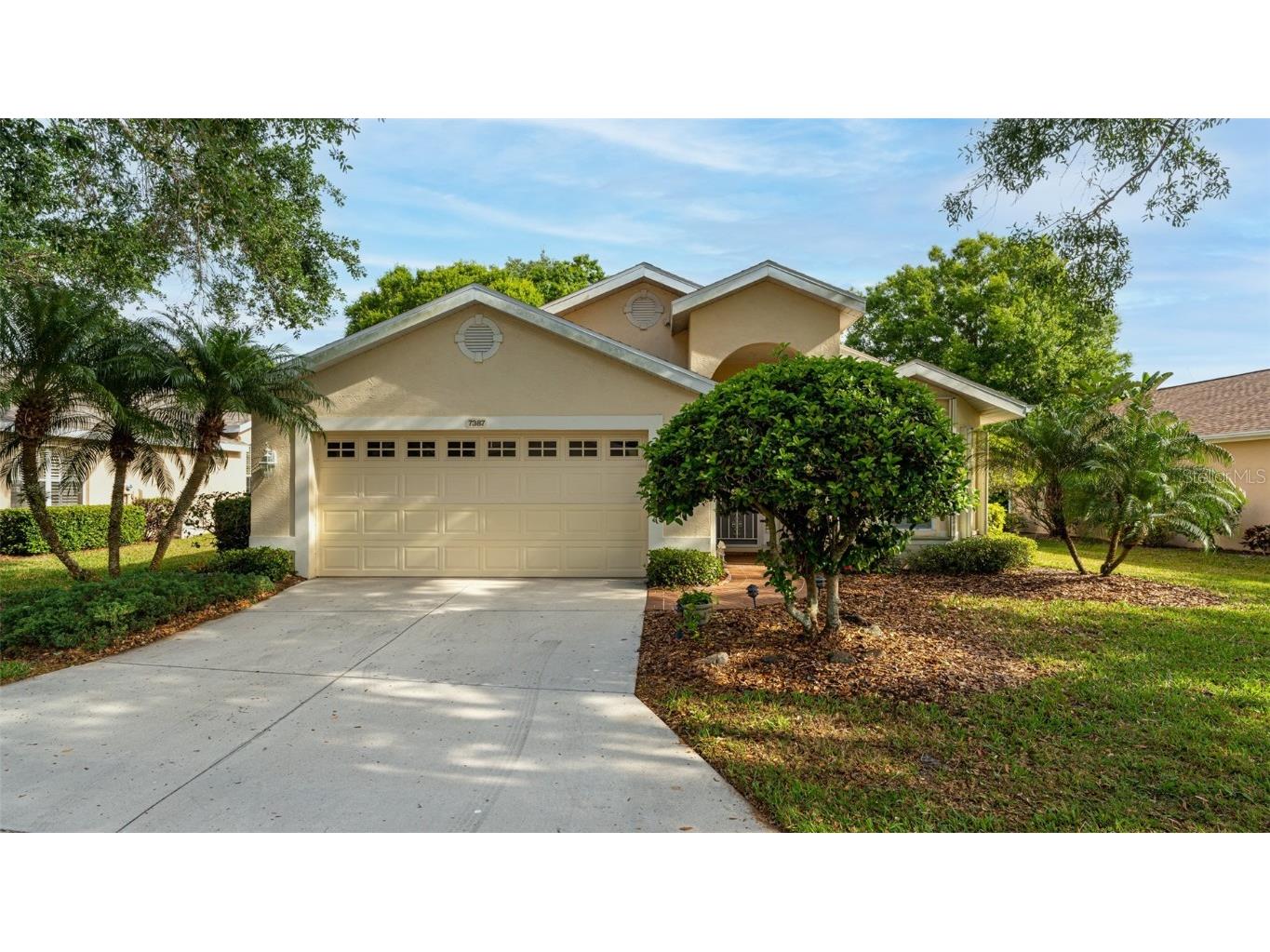7387 Eleanor Circle Sarasota FL 34243 A4565200 image1
