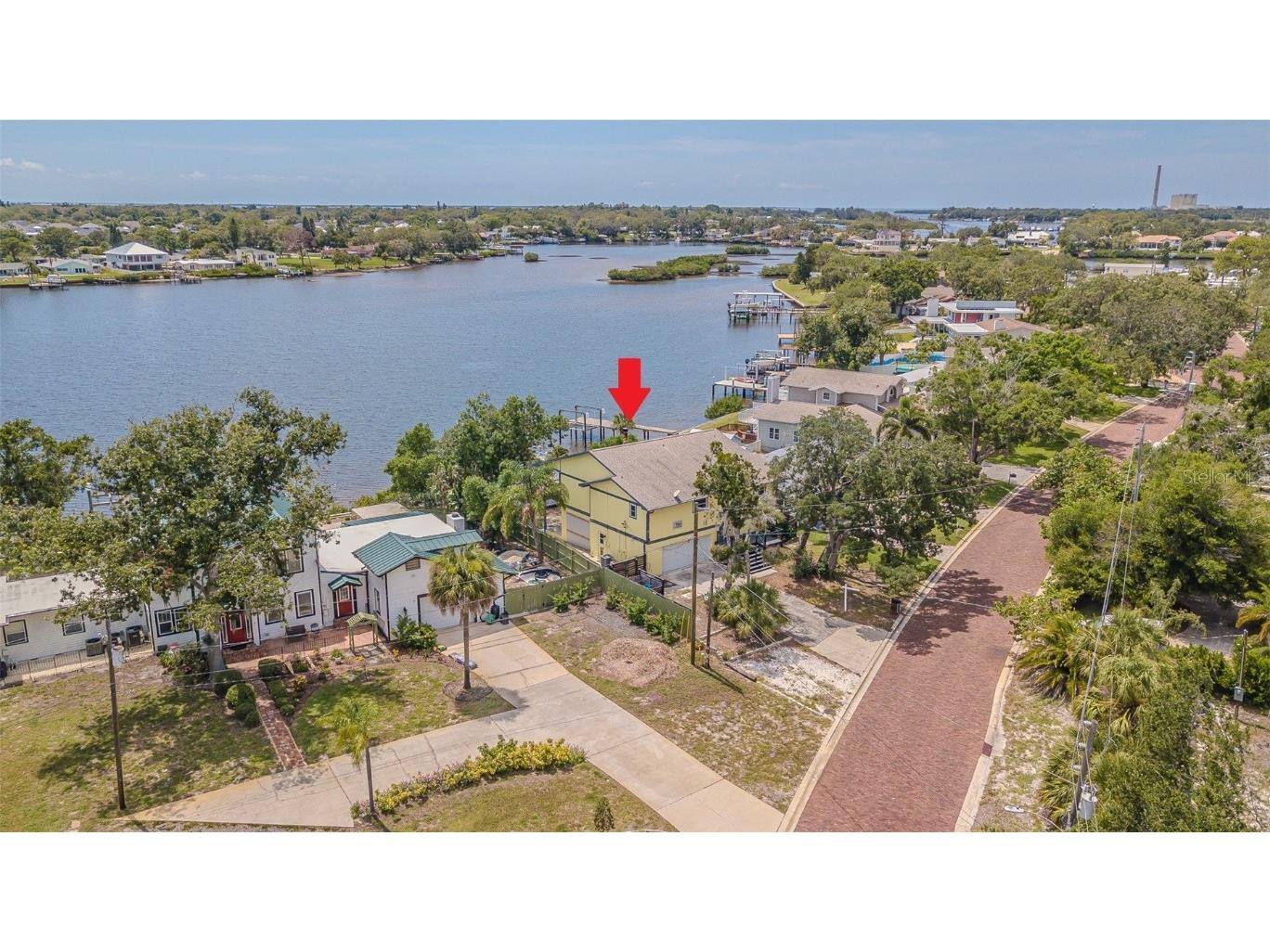 739 Chesapeake Drive Tarpon Springs FL 34689 TB8401265 image2