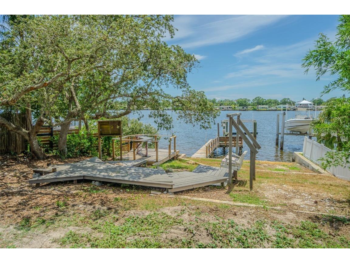 739 Chesapeake Drive Tarpon Springs FL 34689 TB8401265 image52