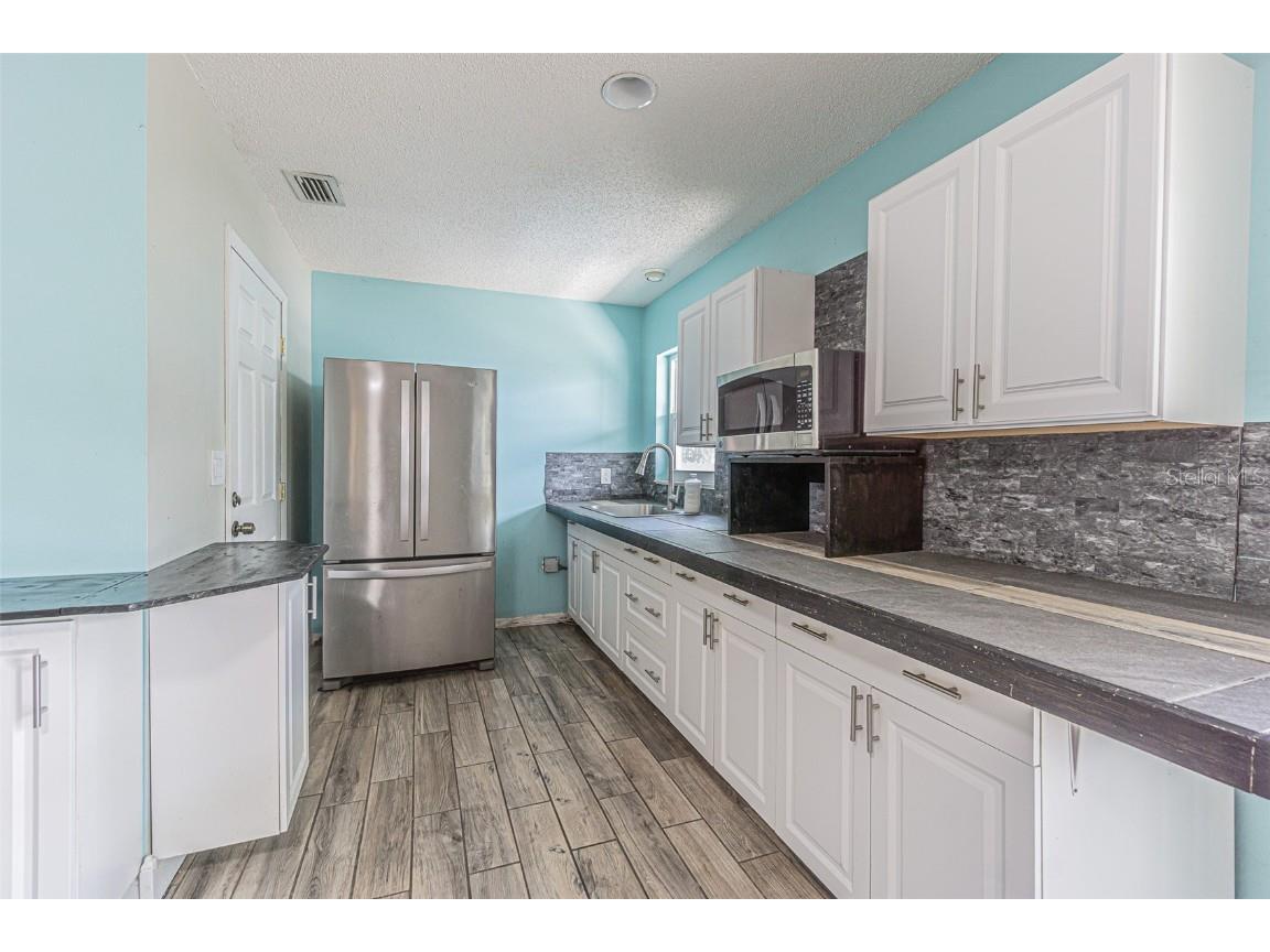 739 Chesapeake Drive Tarpon Springs FL 34689 TB8401265 image6