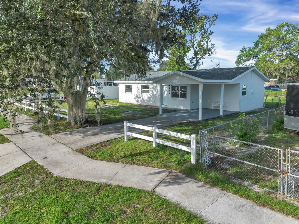 739 Ellerbe Way Lakeland FL 33801 P4936458 image1