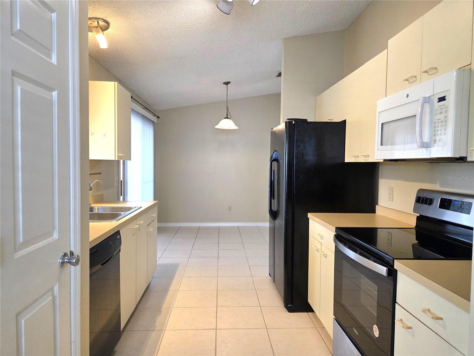 739 Heathrow Avenue Lady Lake FL 32159 G5109122 image9