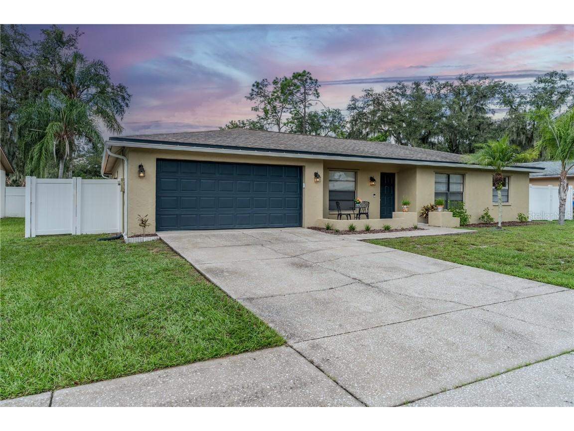 739 Isleton Drive Brandon FL 33511 P4932344 image1