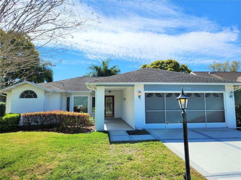 7390 Sugarbush Drive Spring Hill FL 34606 W7853255 image1