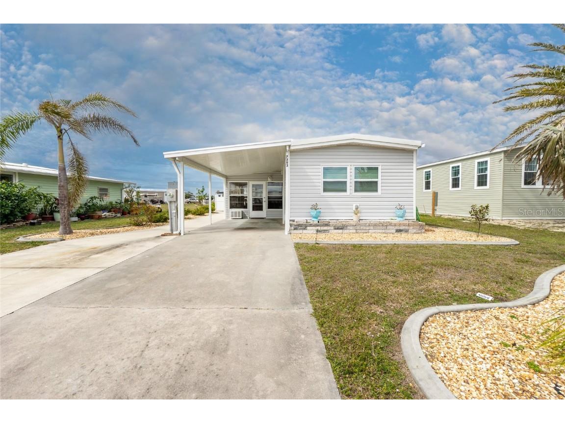 7393 Longmont Lane Port Charlotte FL 33981 - BUTTERFORD WATERWAY C7505988 image1