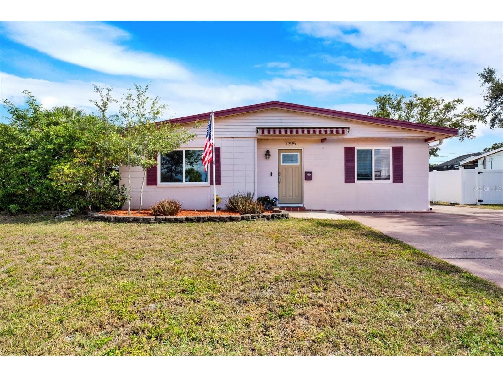 7395 18th Street N Saint Petersburg FL 33702 TB8447371 image1